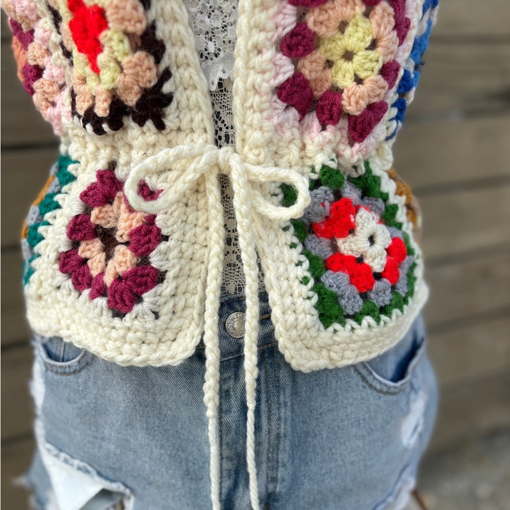 Boho Crochet Granny Square Vest – Handmade from Vintage Afghan - Picture 6 of 11